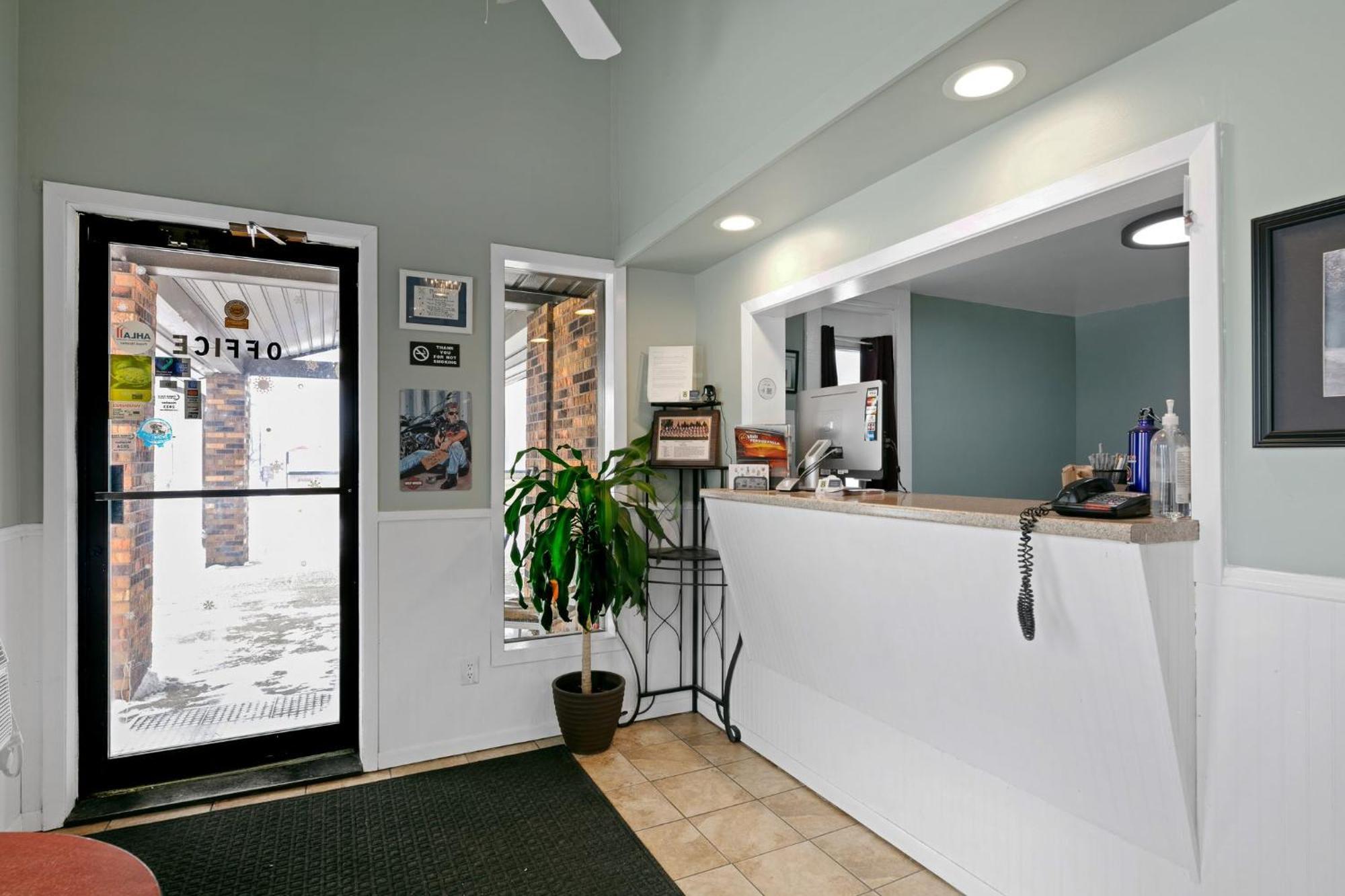 Hotel 8 Fergus Falls Dış mekan fotoğraf