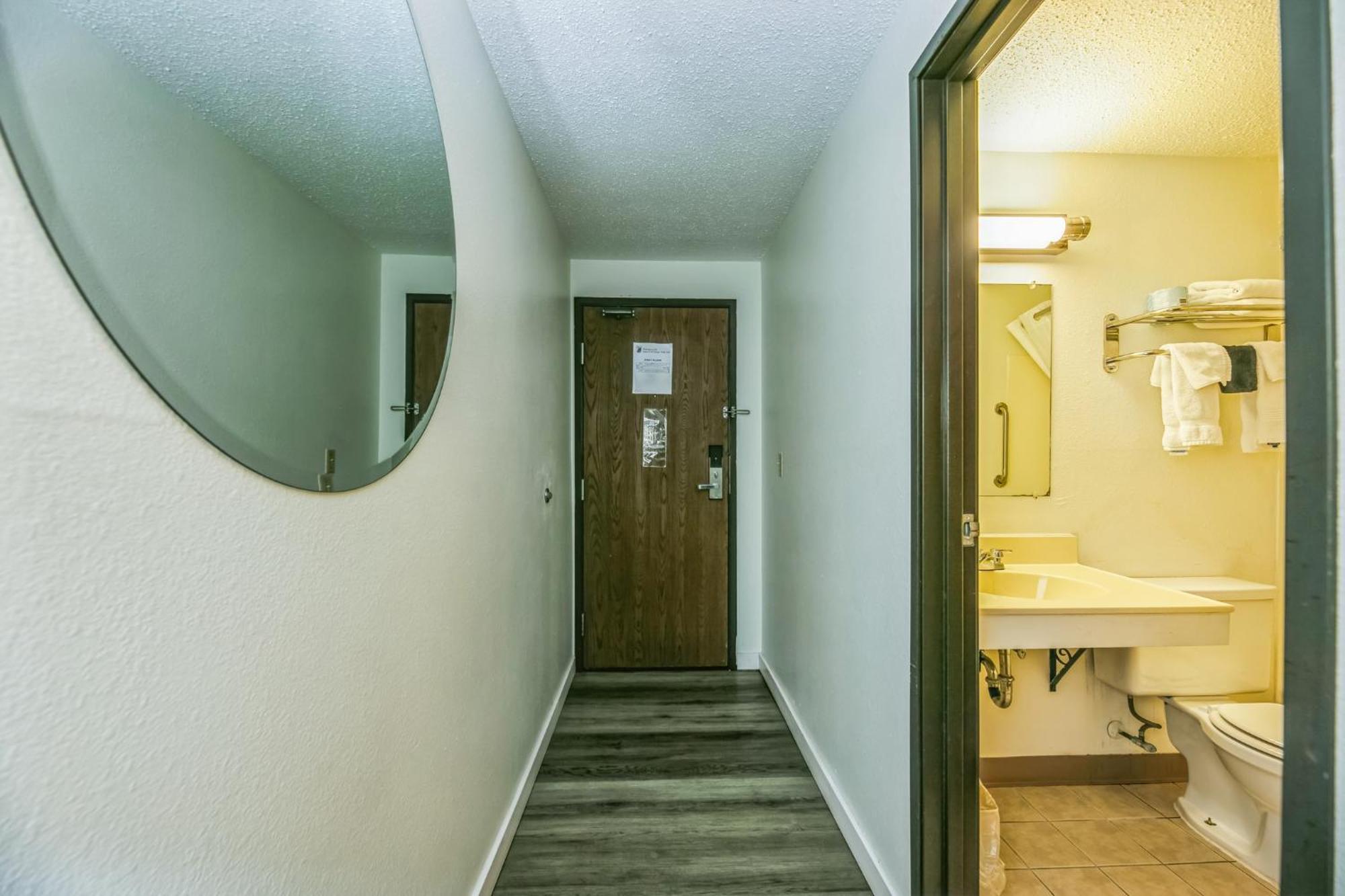 Hotel 8 Fergus Falls Dış mekan fotoğraf