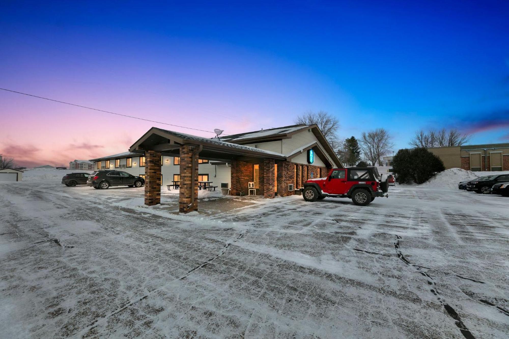 Hotel 8 Fergus Falls Dış mekan fotoğraf